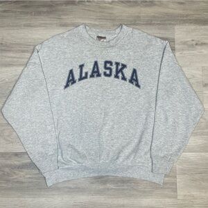 Vintage 90’s Alaska Grey Crewneck Sweater sz XL